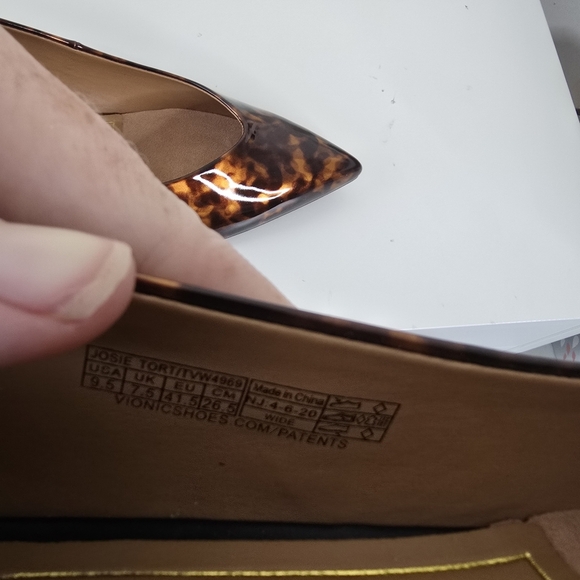 New Vionic Josie Kitten Heel Patent Leather Tortoise Print 9.5W Careerwear Chic - Picture 11 of 12